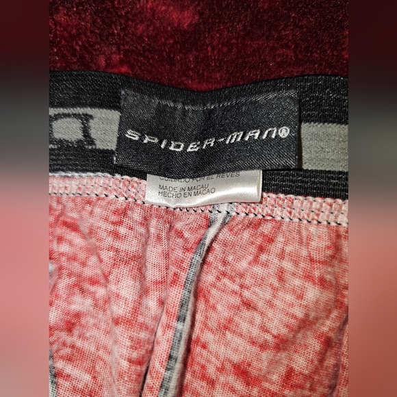 Marvel Spider-Man Red Web Shorts - Picture 6 of 6
